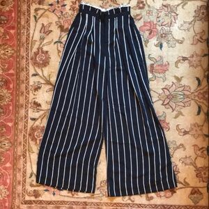 Kendall and Kylie pant